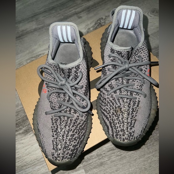 Yeezy 350 boosts. Comes with original box. size 4 - Picture 3 of 4